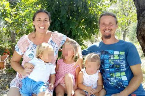 Famiglia Legora con i figli