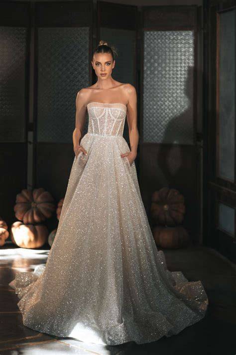 Esempi di abiti da sposa Berta Bridal