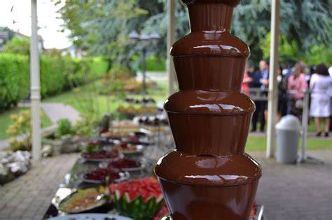 Esempio di allestimento fontana di cioccolato per matrimonio