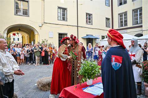 Rievocazione storica di un matrimonio medievale a Cairo Montenotte