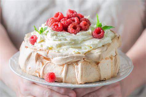 Ingredienti freschi per una torta meringata