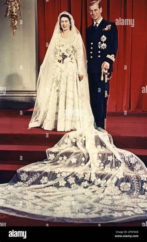 Foto ufficiale del matrimonio di Elisabetta II e Filippo di Edimburgo