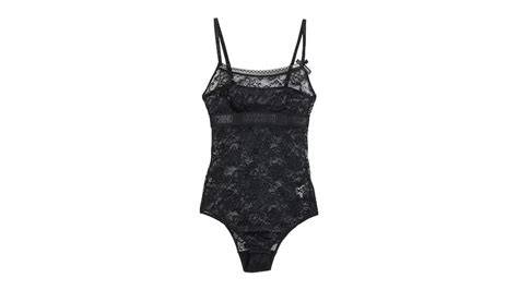 Body intimo in pizzo con dettagli.