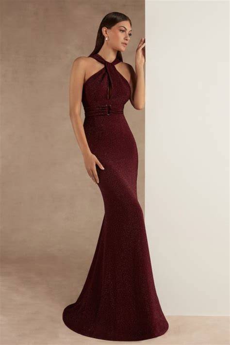 Invitate con abiti eleganti e raffinati alle nozze d'oro