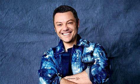 Tiziano Ferro con amici