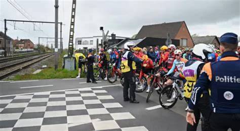 Ciclisti durante il Giro delle Fiandre