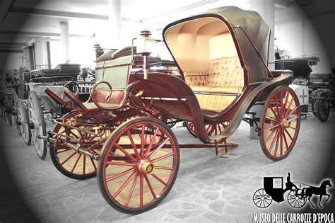 diversi modelli di carrozze d'epoca