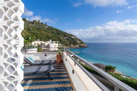 Terrazza panoramica con vista mare dell'Hotel Voce del Mare
