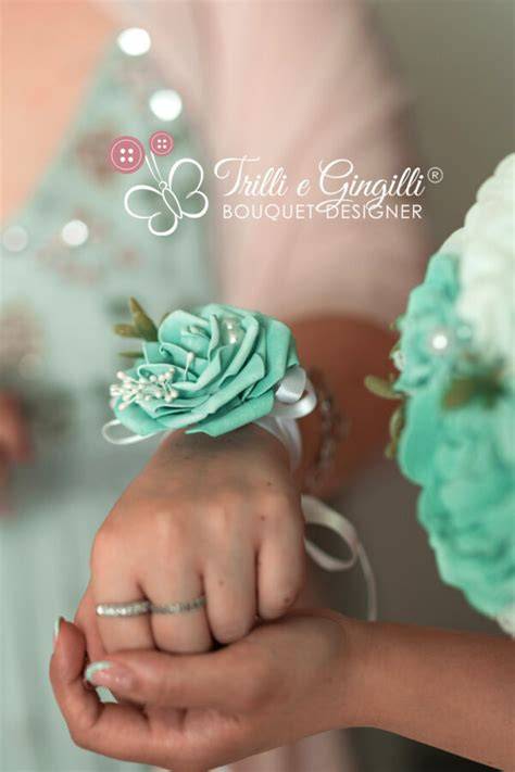 Bouquet sposa con corsage da polso coordinati