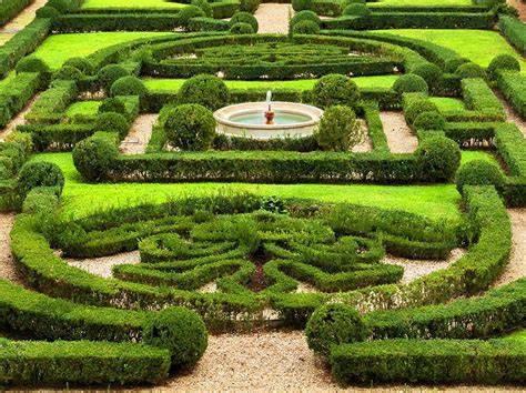 dettaglio dei giardini curati del Ritrovo