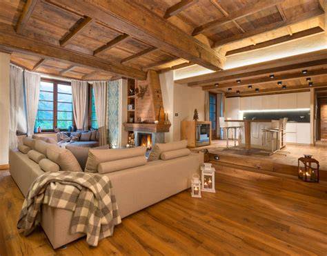 Interni di un agriturismo con arredi rustici ed eleganti