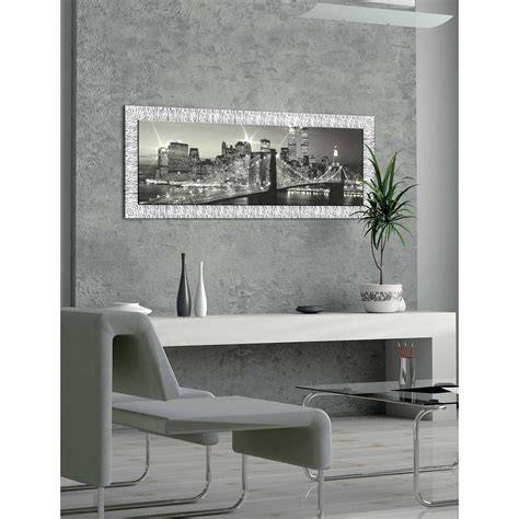 Applicazione Swarovski su quadro