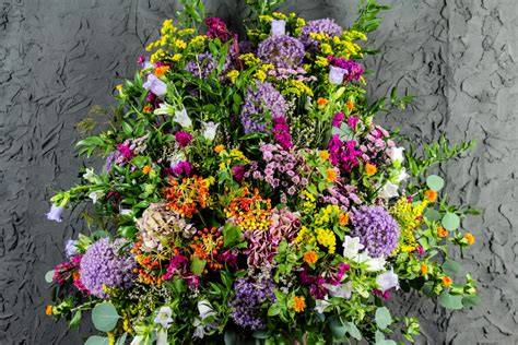 Composizione di fiori di campo