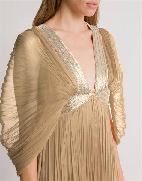 Dettaglio ricami su abito Alberta Ferretti