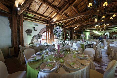 Interni eleganti de La Catena Wedding and Events