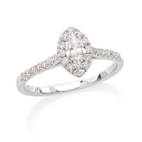 Anello di fidanzamento con diamante marquise