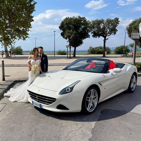 Vetture di lusso per matrimoni