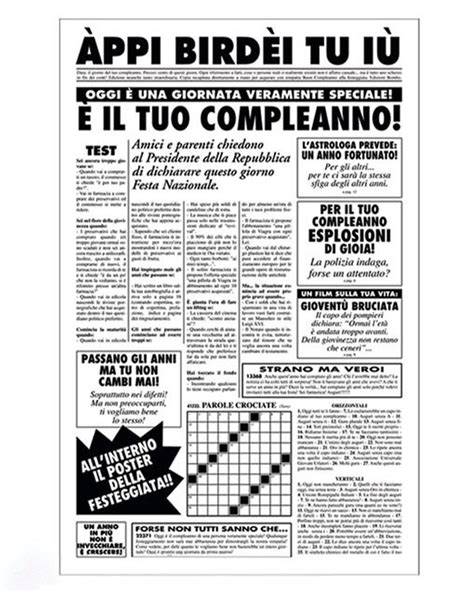 Copertina di un giornale con le foto del matrimonio reale
