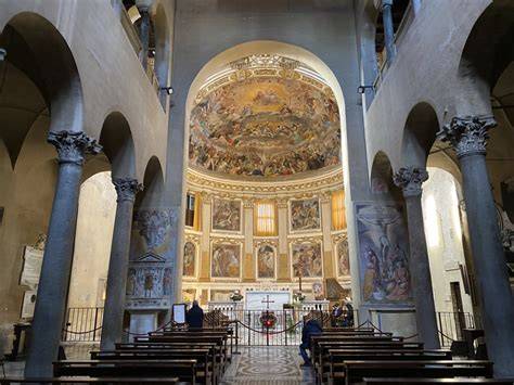 Interno della Basilica dei Santi Quattro Coronati