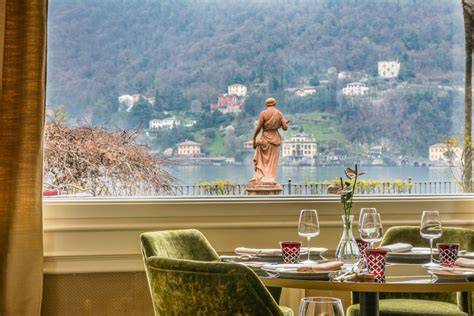 Cascina Borgofrancone con vista sul Lago di Como