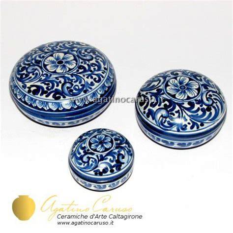 Bomboniere in ceramica decorate a mano