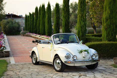 Maggiolino cabriolet d'epoca per matrimonio