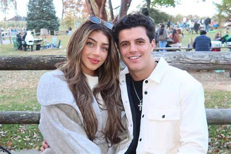 Gia Giudice e Christian Carmichael che danzano