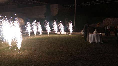 Spettacolo di fuochi d'artificio durante un matrimonio