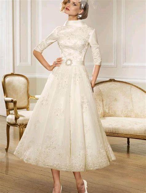 Esempi di abiti da sposa colorati anni '50
