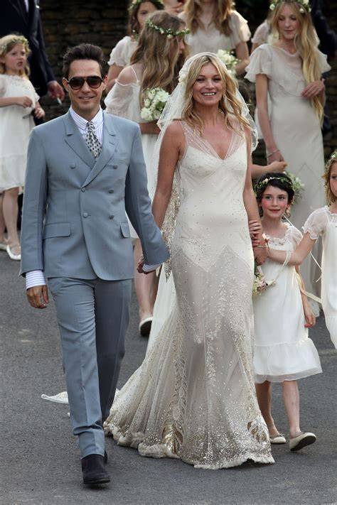 Kate Moss con abito da sposa boho