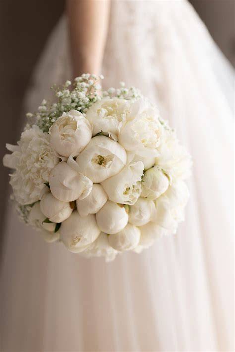 Fiori bianchi per bouquet da sposa