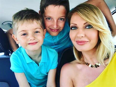 Manila Nazzaro e Francesco Cozza con i figli