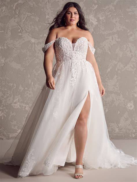 Esempi di dettagli su abiti da sposa curvy