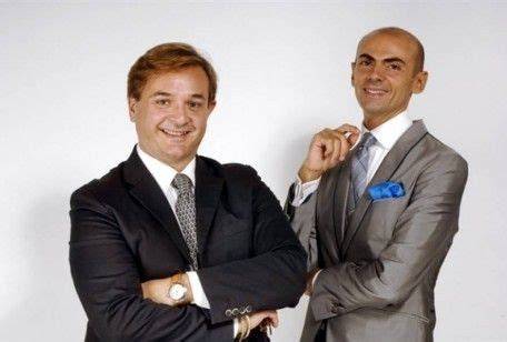 Enzo Miccio e Angelo Garini durante la pianificazione di un matrimonio