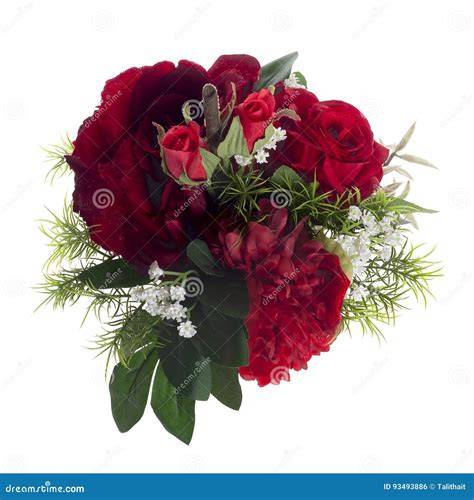 composizione floreale con rose rosse, viole del pensiero e peonie