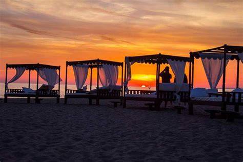 Tramonto sulla spiaggia di Fregene con il suono del gong