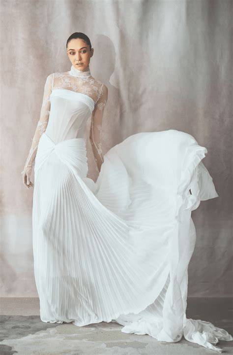 Atelier sposa con abiti eleganti
