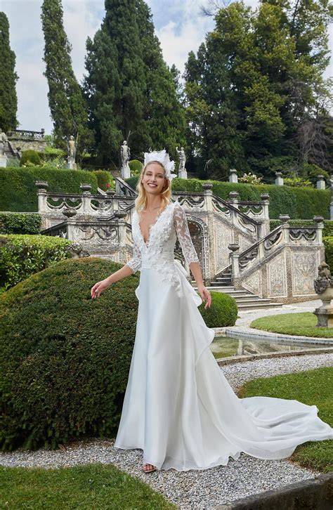 Collage di abiti da sposa con maniche a tre quarti in diversi stili