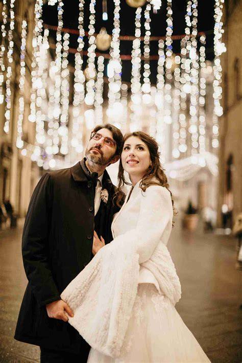 scena di un matrimonio invernale