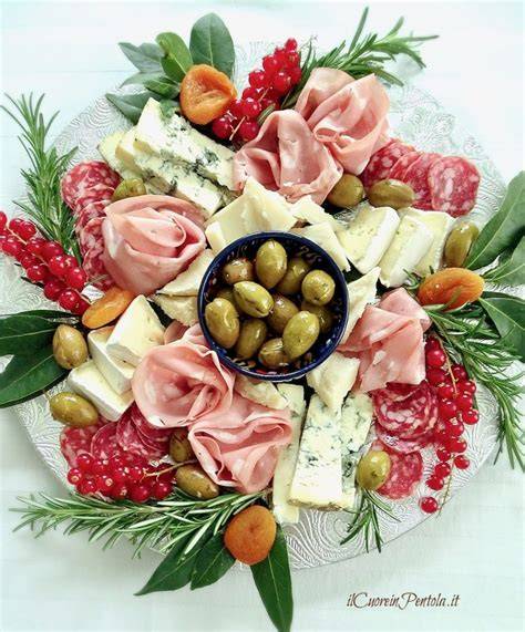 aperitivo di benvenuto con salumi e formaggi