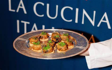 Un piatto di cucina italiana ben presentato