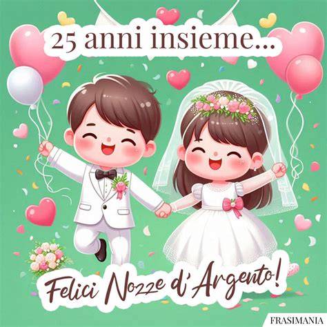coppia anziana felice che festeggia le nozze d'argento