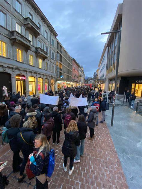 Manifestazione popolare durante una carestia