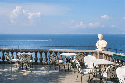 Panorama del Golfo di Napoli dal Grand Hotel Excelsior Vittoria