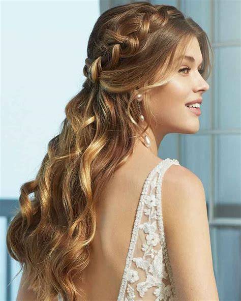 Acconciature sposa capelli lisci onde morbide