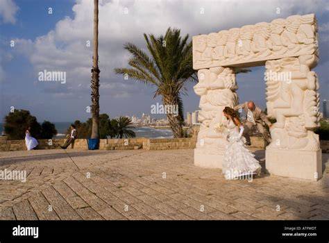 Coppia ebrea sotto la chuppah
