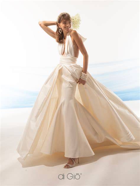 Dettaglio di un abito da sposa Le Spose di Gio con fiocco