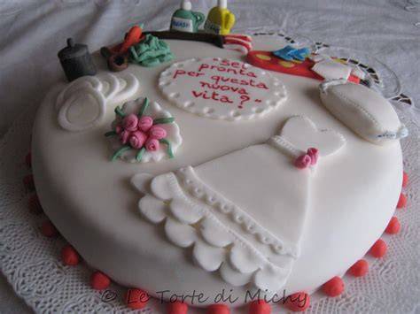 Torta a tema piccante per addio al nubilato