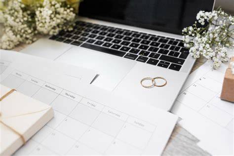 Calendario con evidenziata la data del matrimonio e del viaggio di nozze