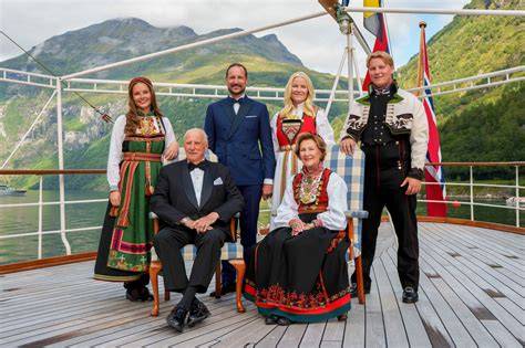 Famiglia reale norvegese riunita